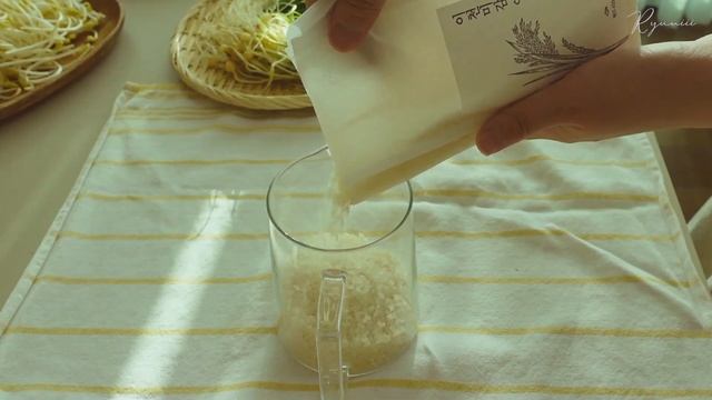 SUB) 솥밥 입문자에게 꼭 필요한 영상, 솥밥 만들기 꿀팁 대방출?| 실패없는 인기 솥밥 레시피 6가지 , 무쇠냄비 추천, 쌀 추천, 냄비밥 보양식 смотреть онлайн