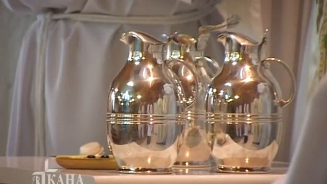 Святая Месса освящения мира и благословения елеев 2013 год. смотреть онлайн