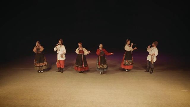 Цветень - Ишо по полу ходить (Official Video, 2021) смотреть онлайн