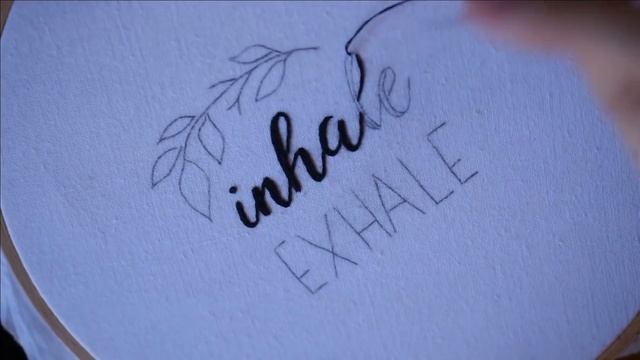 Hand Embroidery - How to Embroider Letters Using a Split-back Stitch смотреть онлайн