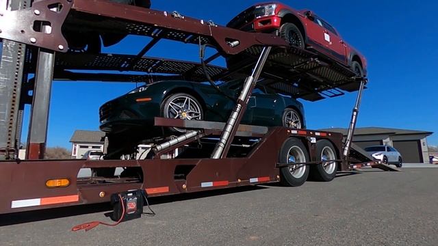 The Stradmans new car / Garage Tour / Delivery in the Bay Area смотреть онлайн