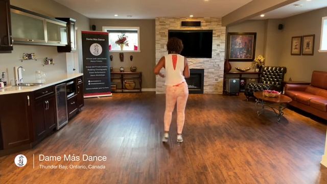 Bachata Side Body Roll смотреть онлайн