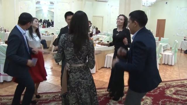 Шуточный клип со свадьбы Мади и Юли енд смотреть онлайн