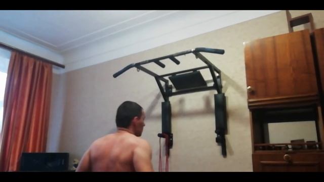 Подтягивания супер сеты широки узким хватом в домашних условиях!!! смотреть онлайн