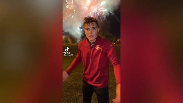 Самый КАЙФОВЫЙ человек на футбольном ТикТоке / Прокоп и его контент смотреть онлайн