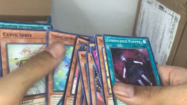 1000 YUGIOH CARDS UNBOXING смотреть онлайн