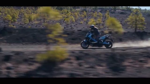 EXPERIENCE 2018 HONDA X-ADV SCOOTER FOR MARC MARQUEZ
