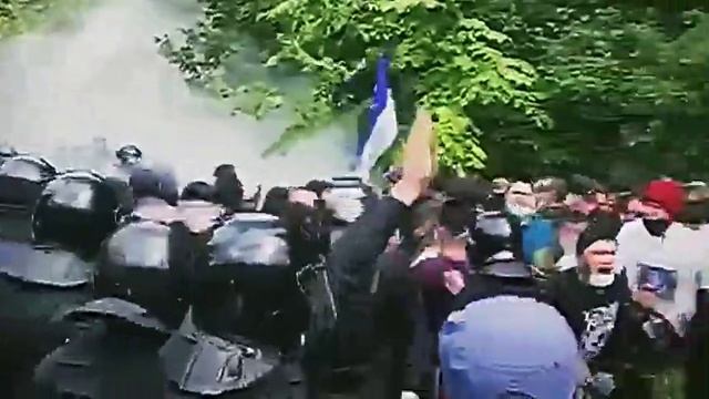 В Башкирии люди подрались из-за соды! смотреть онлайн