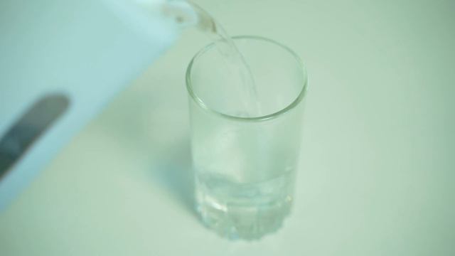 Без кофеина, 30 дней без чая и кофе | Что изменилось смотреть онлайн