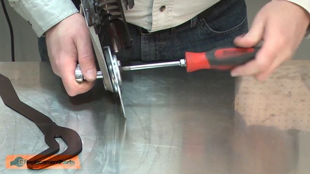 DeWALT Miter Saw Repair - Replacing the Lower Guard (DeWALT Part # 618230-00) смотреть онлайн