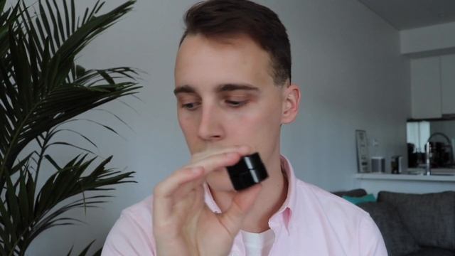 Invisible Men's Makeup Tutorial for Dark Circles смотреть онлайн