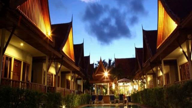 Таиланд, Пхукет, Банг Тао Бич - Bangtao Village Resort 3 Star смотреть онлайн