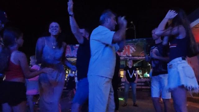 Танцы, мы устроим танцы.... 15.08.23. смотреть онлайн