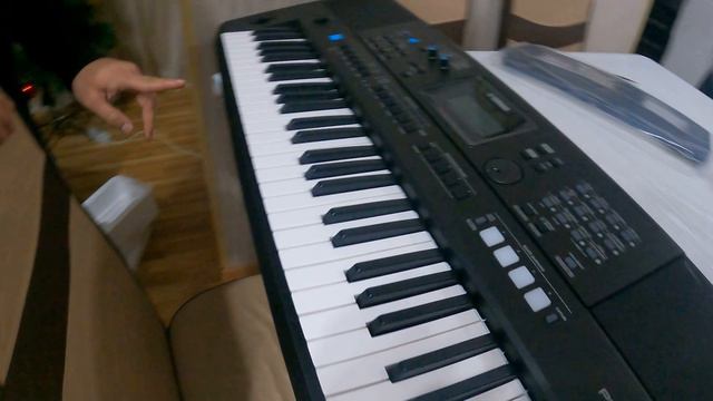 Распаковка синтезатора Yamaha PSR-E473