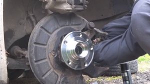 Замена переднего ступичного подшипника Фольксваген Гольф 6. Сервис у дяди Ромы.