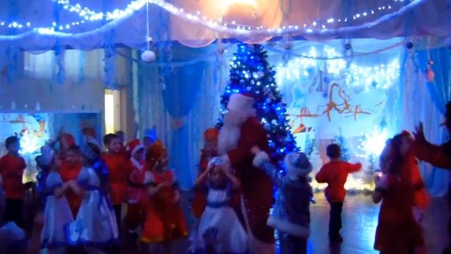 Танец Деда Мороза 21 века! смотреть онлайн