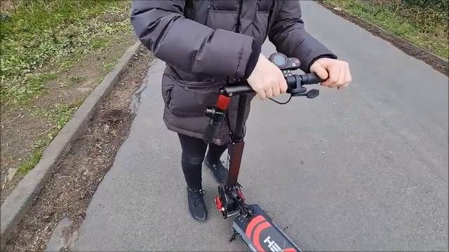Hero S8 Electric Scooter Review - Its a Beast! смотреть онлайн