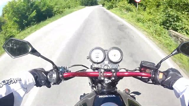 MY FIRST BIKE | HONDA HORNET 600\2001 смотреть онлайн