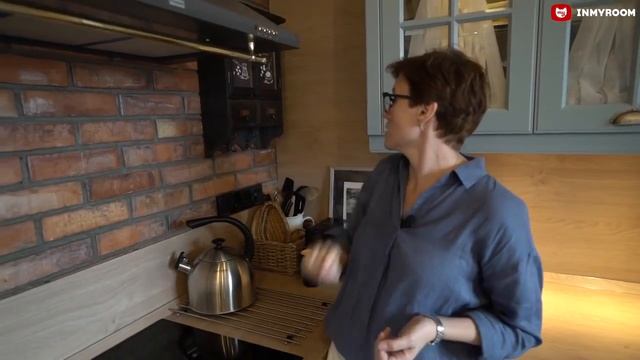 ?УЮТНАЯ КУХНЯ в крошечной ТРЕШКЕ 38 м²! Куча СЕКРЕТОВ от дизайнера! Классные советы профи. Рум Тур смотреть онлайн