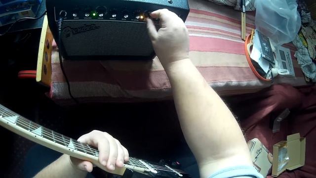 Fender Champion 20 W. Unboxing (Kibontás) смотреть онлайн