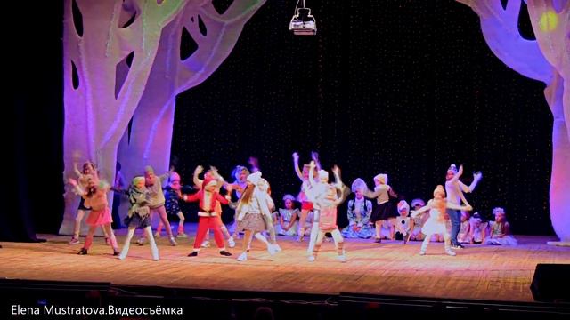 Танец "снежинки" смотреть онлайн