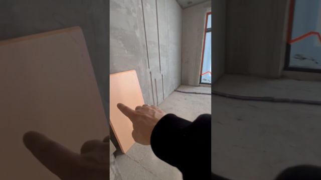 Для удобства отбиваем метр от чистого Пола МОПа и от него вверх и вниз раскидываем выкл и розетки смотреть онлайн