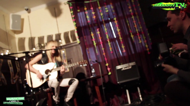 шоу NEKRASOV TV акустический концерт ЖИVИ Лены (Ранетки) Третьяковой 22.03.2014 Екатеринбург смотреть онлайн
