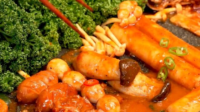 불닭 해물 버섯 떡볶이 ? 전복 새우 가래떡 어묵 팽이버섯 Spicy Seafood mushrooms Tteokbboki Shrimp Mukbang ASMR Ssoyoung смотреть онлайн