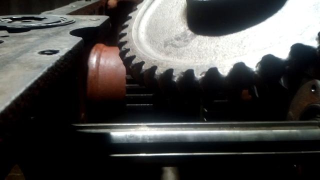 Ремонт Т-25 Проверка главного вала КПП Т-25 на биение. Repair T-25 смотреть онлайн