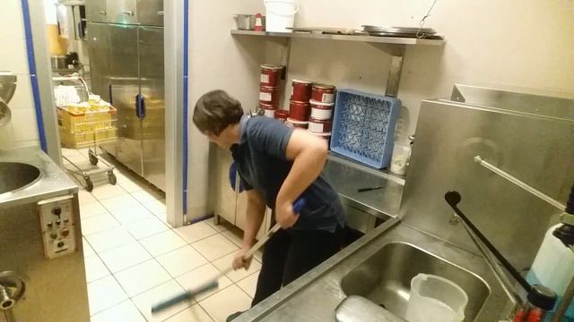 семейка, все сюда на мороженое