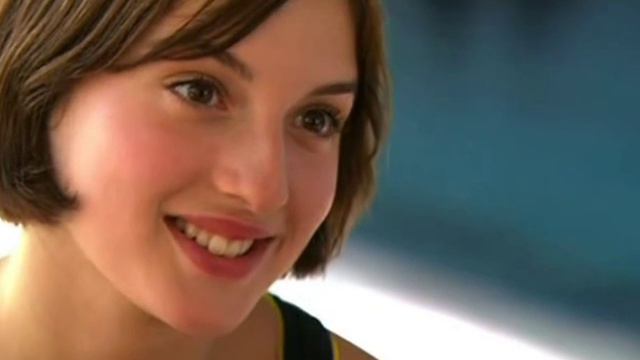 MARIA VALVERDE  [Vanessa Paradis - Des Que J'te Vois]