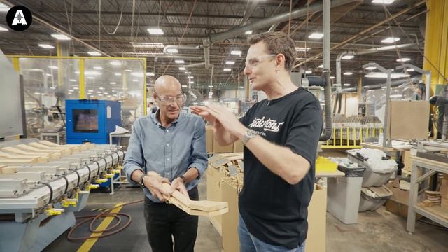 Behind the Scenes at Gibson USA Factory! смотреть онлайн