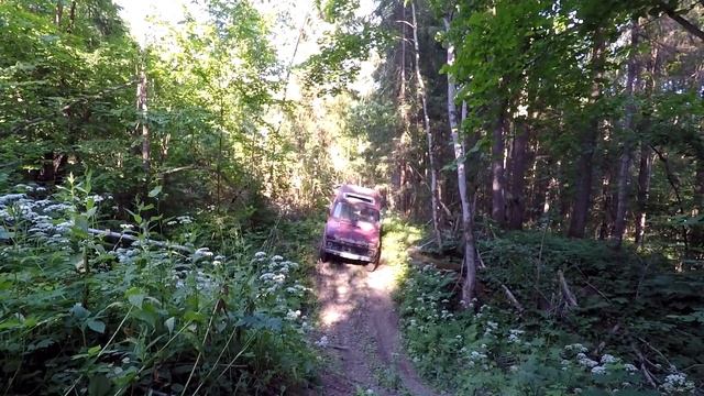 Хотьковские овраги. Идем в две Нивы. смотреть онлайн