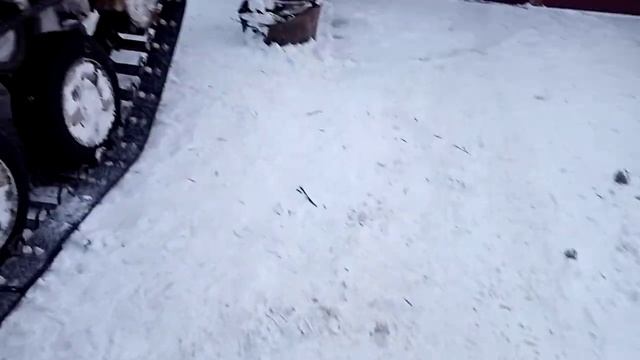 гусеничный вездеход бродяга М. испытание траков. видео для спецов смотреть онлайн