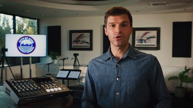 Roland SR-20HD Direct Streaming AV Mixer Overview смотреть онлайн