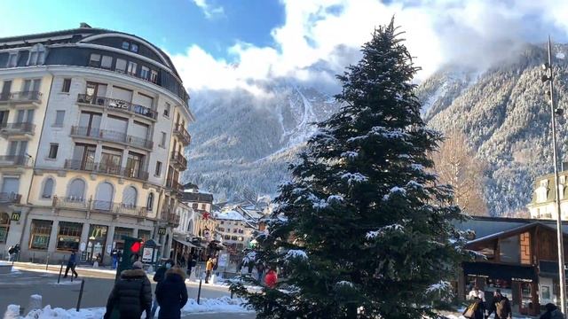 Chamonix, France | Mont Blanc | Train Journey To Chamonix Village Centre | London Bedki Vlog | UK