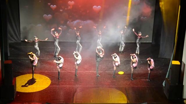 ,,Валентинки,,. Шоу-балет Стрекоза в шоу ,,На Грани,,. Республиканский Дворец культуры профсоюзов. смотреть онлайн