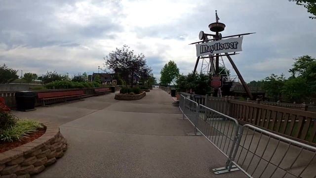 Holiday World & Splashin' Safari Treadmill Workout Full Park Steady Walkthrough смотреть онлайн