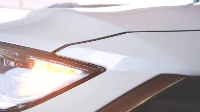 Hyundai Elantra смотреть онлайн