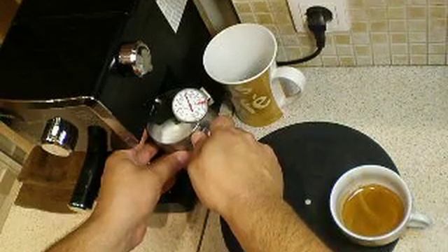 Cappuccino - Saeco HD8323 смотреть онлайн