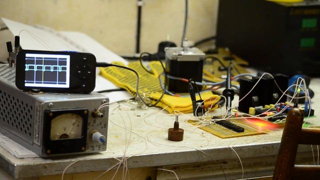 Разгон шагового двигателя смотреть онлайн