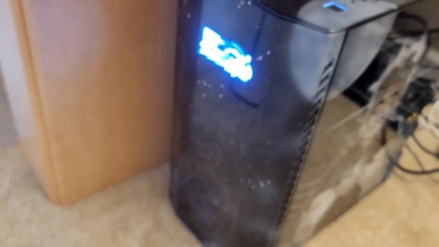 NEW FALCON PC, NEW YOUTOOZ DROPPING, & GOLD PLAY BUTTON! | Ohmwrecker Vlog