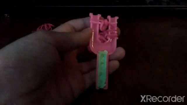 Человечек из резинок на рогатке смотреть онлайн