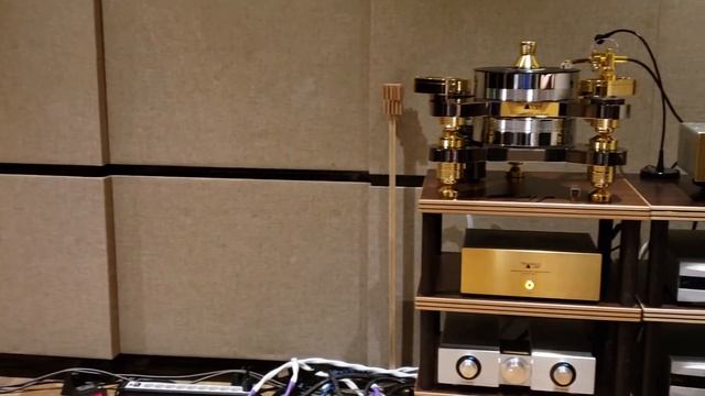 TriangleArt Master reference turntable, osiris mk2 and Apollo MC смотреть онлайн