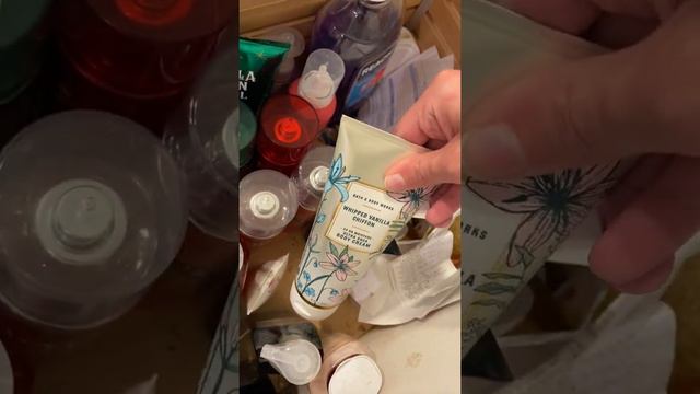 Bathroom/Collection Tour!! смотреть онлайн