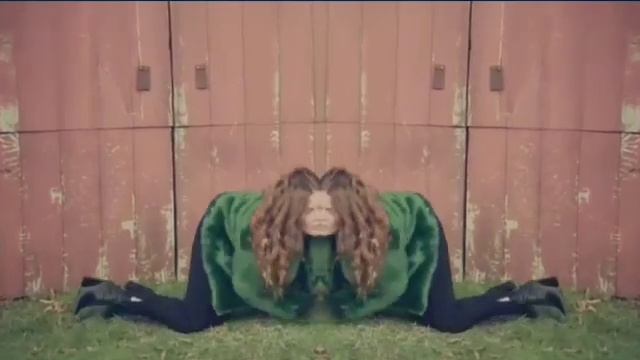 Zelena Mills - Scream and Shout смотреть онлайн