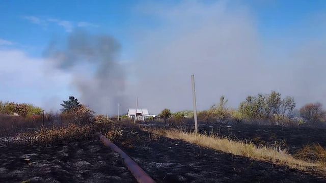 Пожар , на территории наших дач , все испугалась ((((( смотреть онлайн