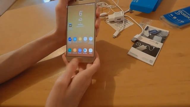 Смартфон Samsung Galaxy J7 (2017) Gold из sulpak смотреть онлайн