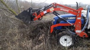 Корчевание деревьев минитрактором Lovol 244