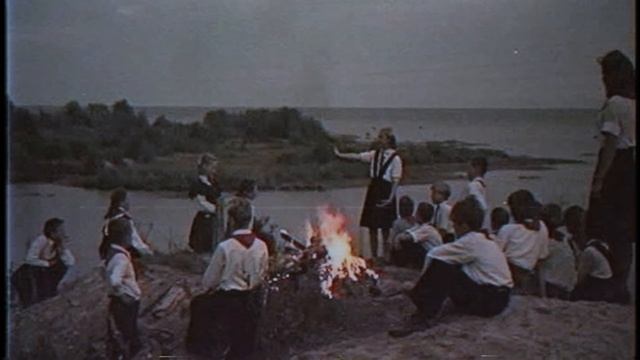 Красные сапожки [ Пионерские страшилки. Детские страшилки. Страшные истории на ночь ] смотреть онлайн